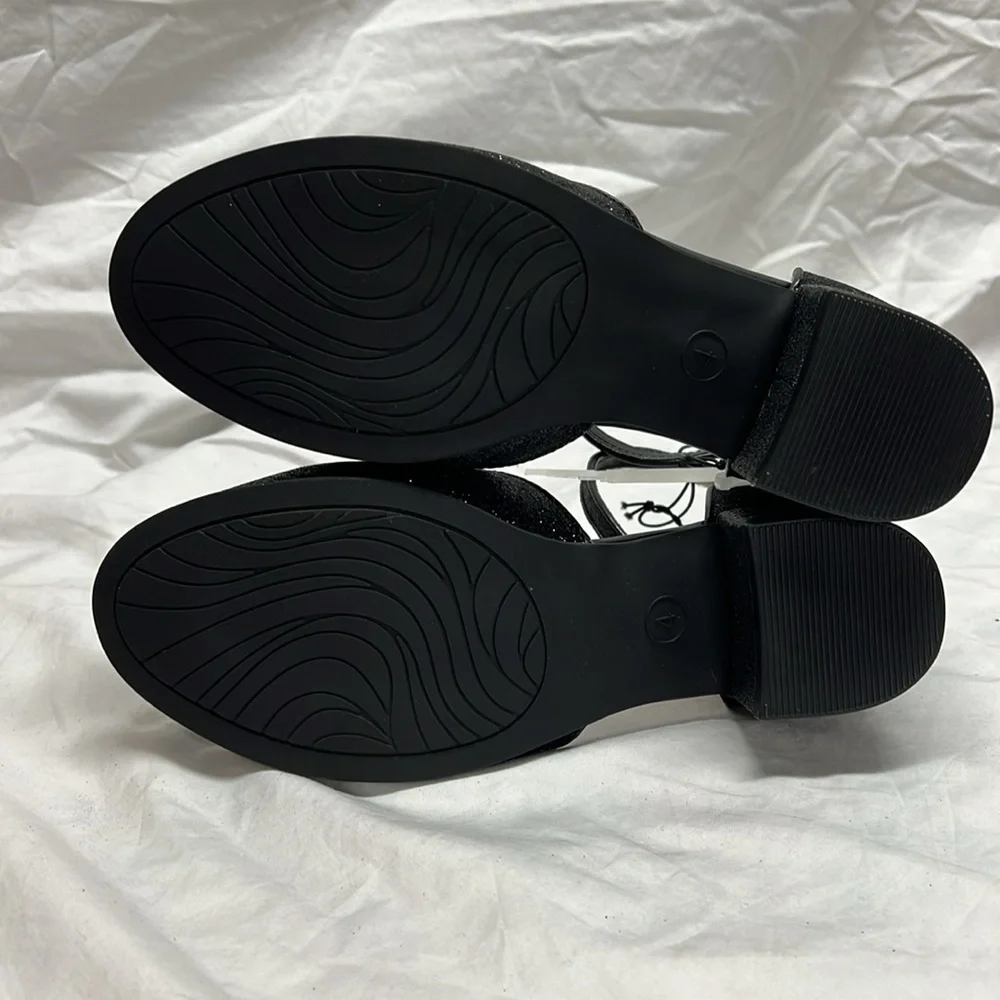 Dress shoes